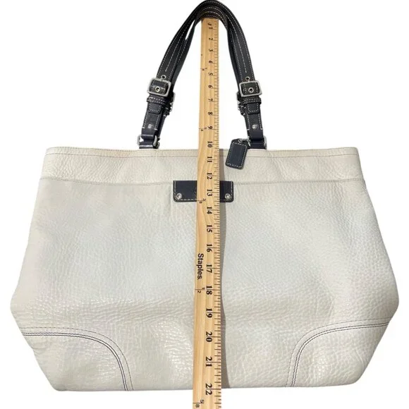 Coach Hamilton Tote Bag Pebble Leather Off-White With Black Handles - Picture 7 of 8